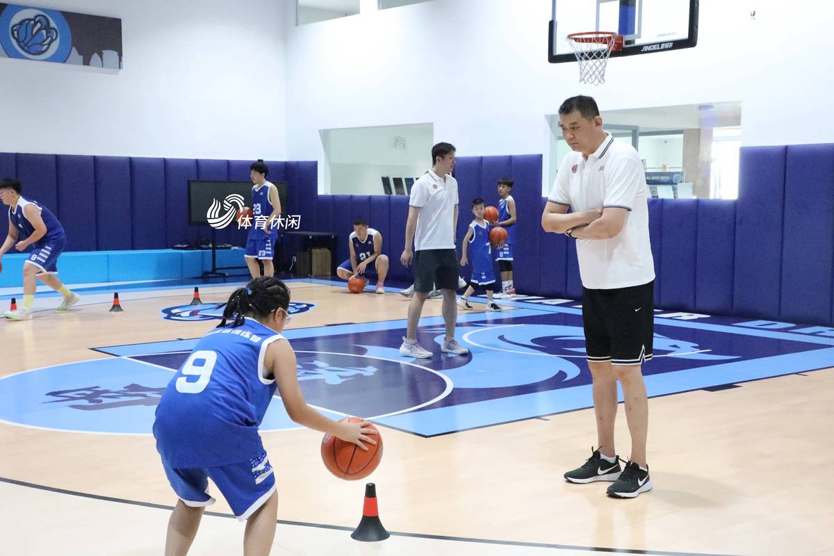 为什么参加篮球夏令营对孩子的成长有帮助？